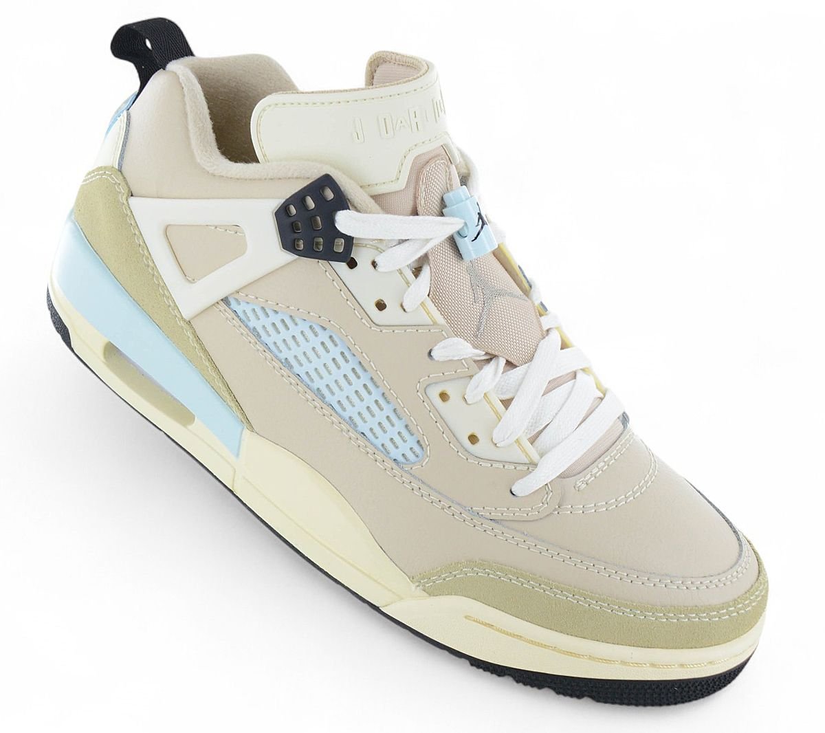 Air JORDAN Spizike Low Baskets de basketball pour hommes Beige HQ343